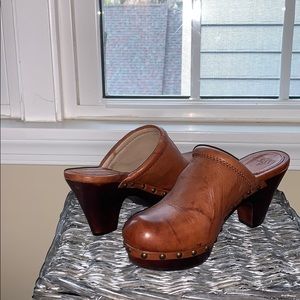 Frye cognac clogs. Never worn!